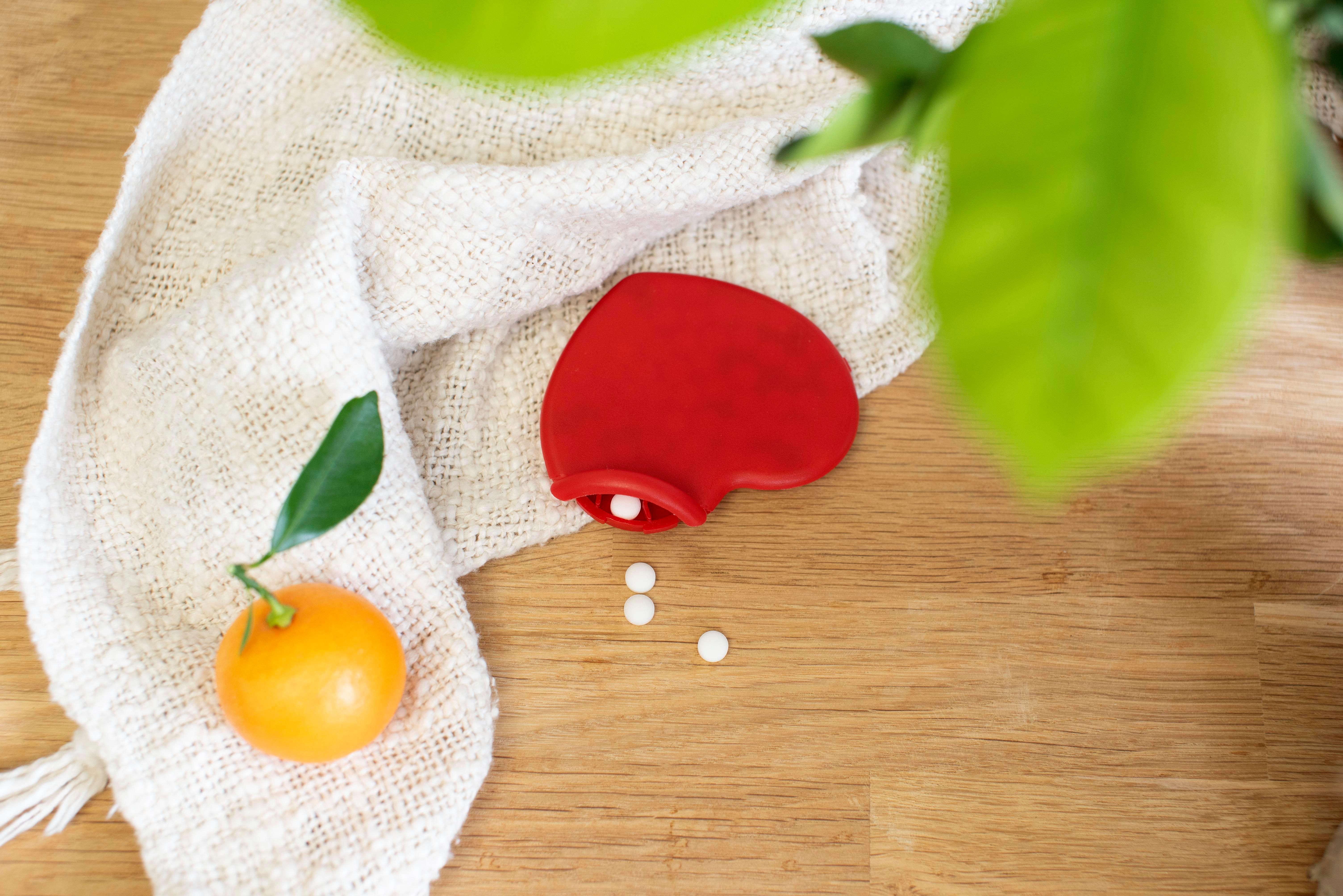 Boîte en plastique contenant des bonbons Marcia