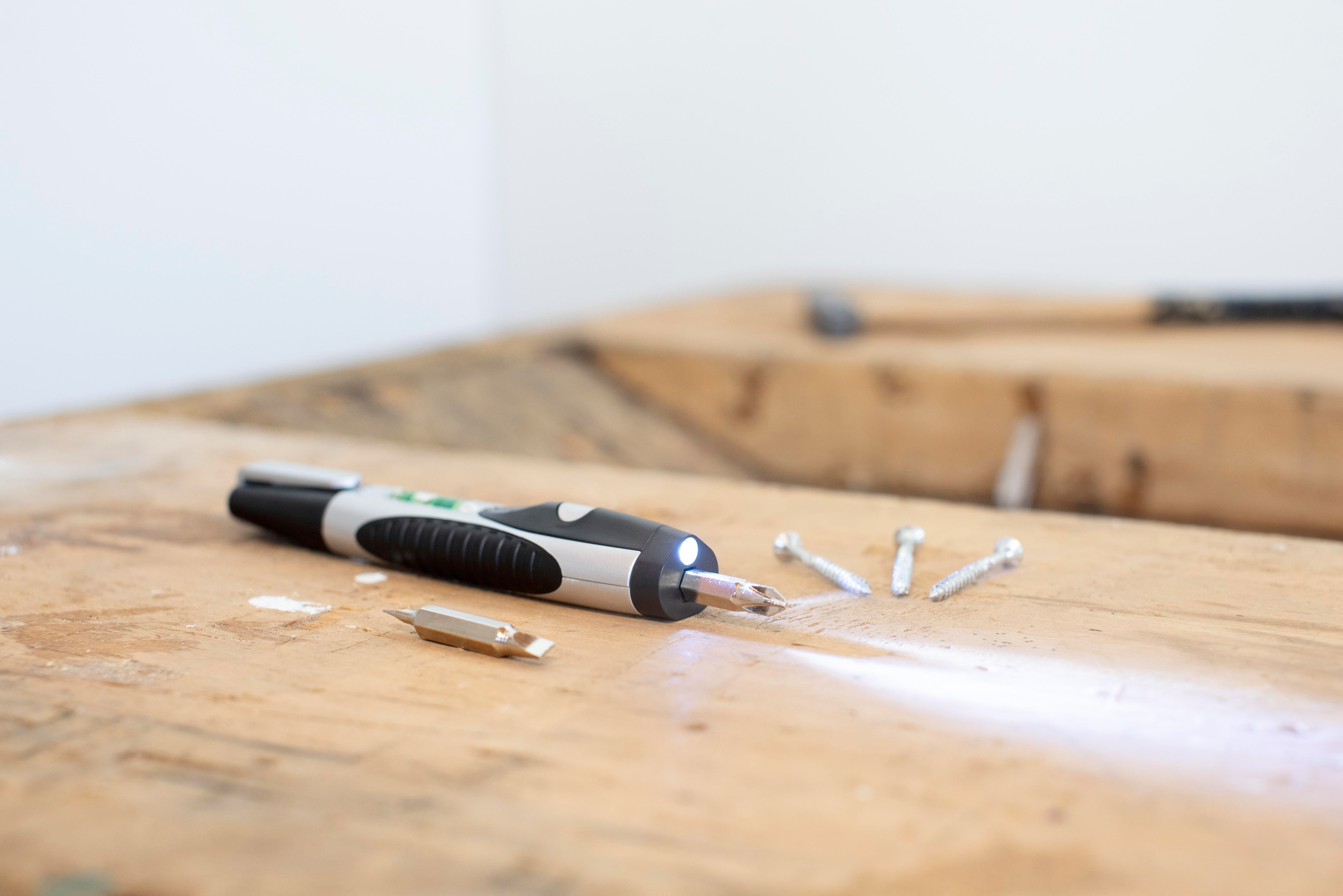 Tournevis avec niveau à bulle Edith