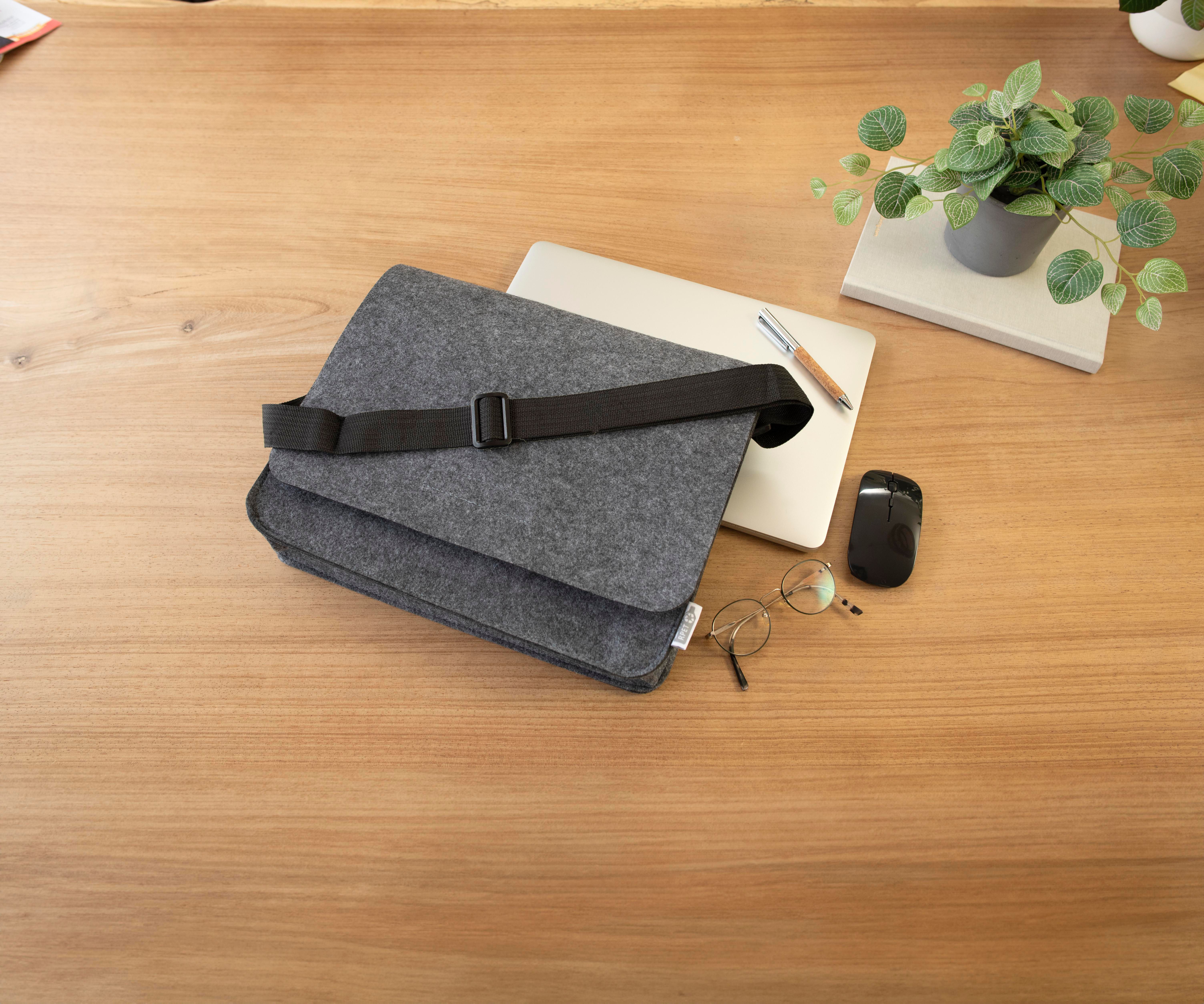 Sac postier porte-ordinateur en feutre rPET Layla