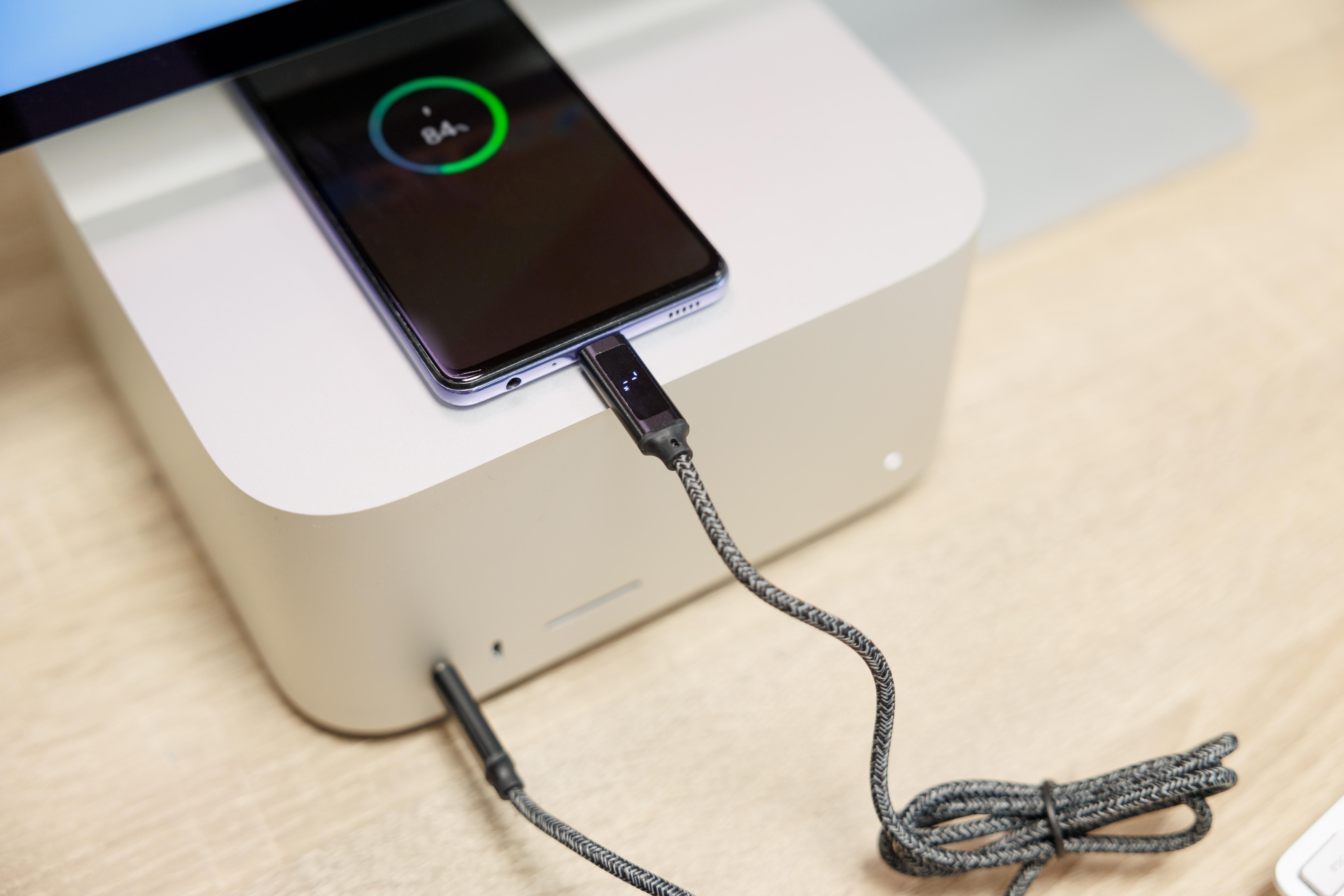 Câble de charge et de transfert en tissu nylon 65W Claudia