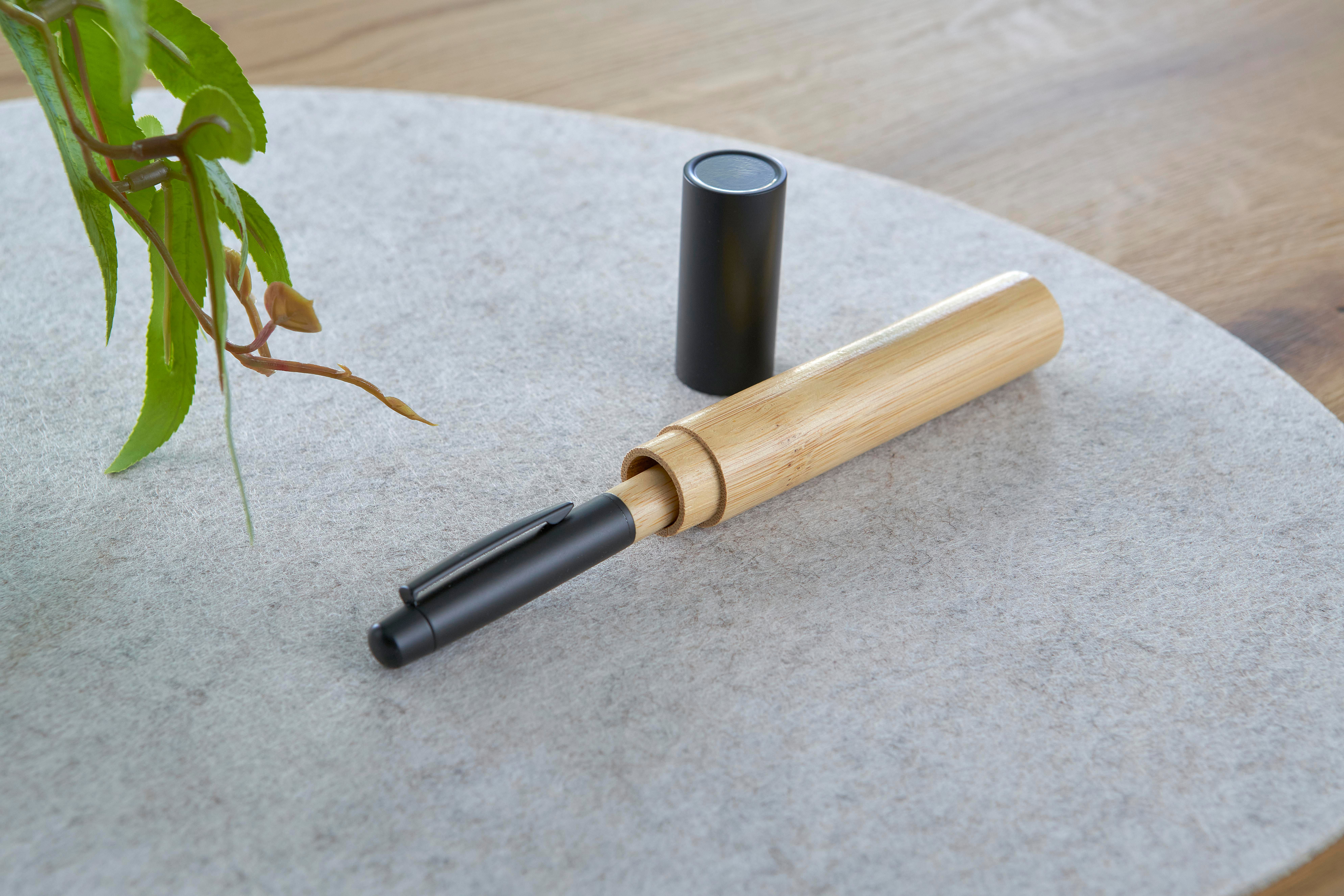 Stylo bille twist en acier inoxydable et bambou Anke