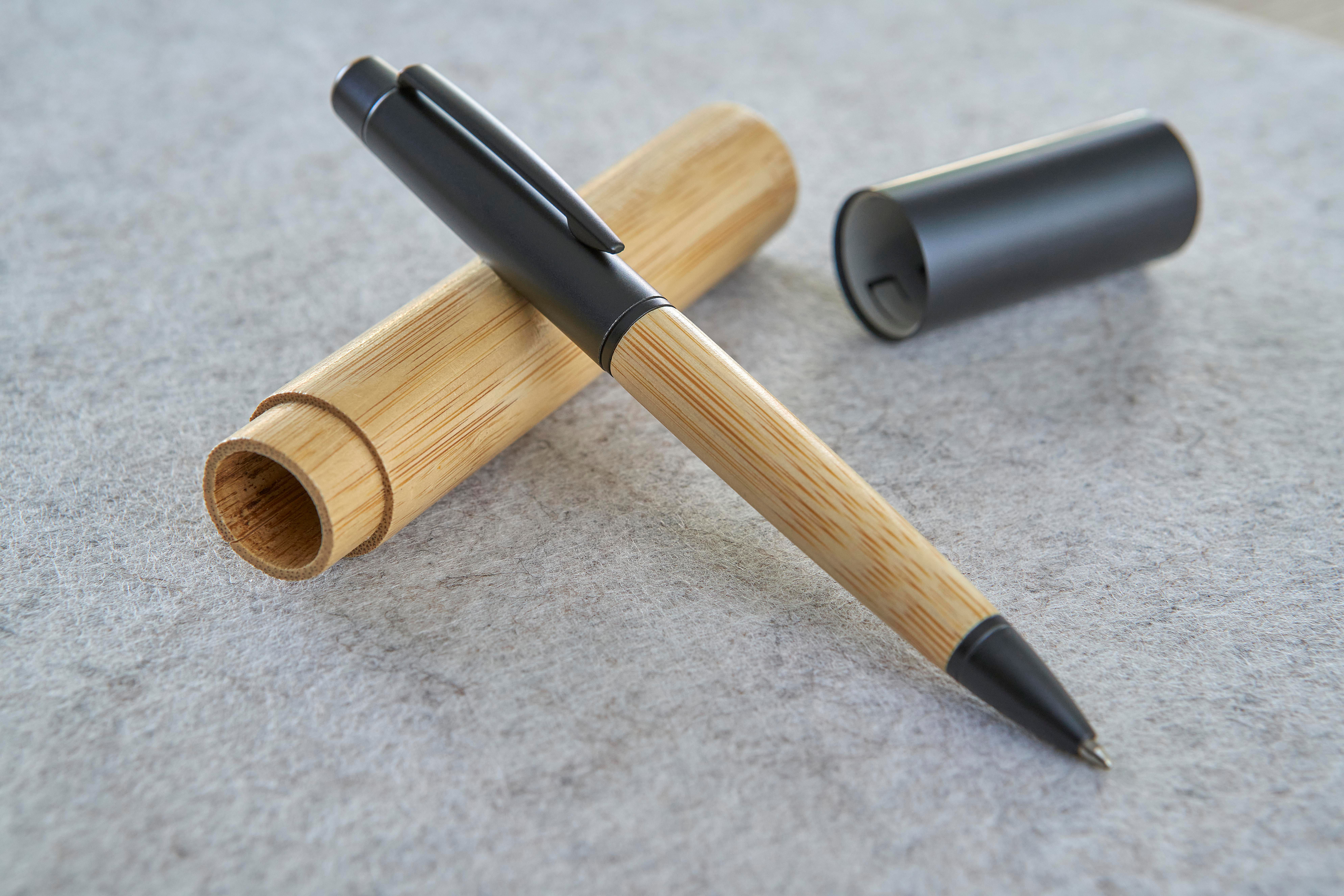 Stylo bille twist en acier inoxydable et bambou Anke