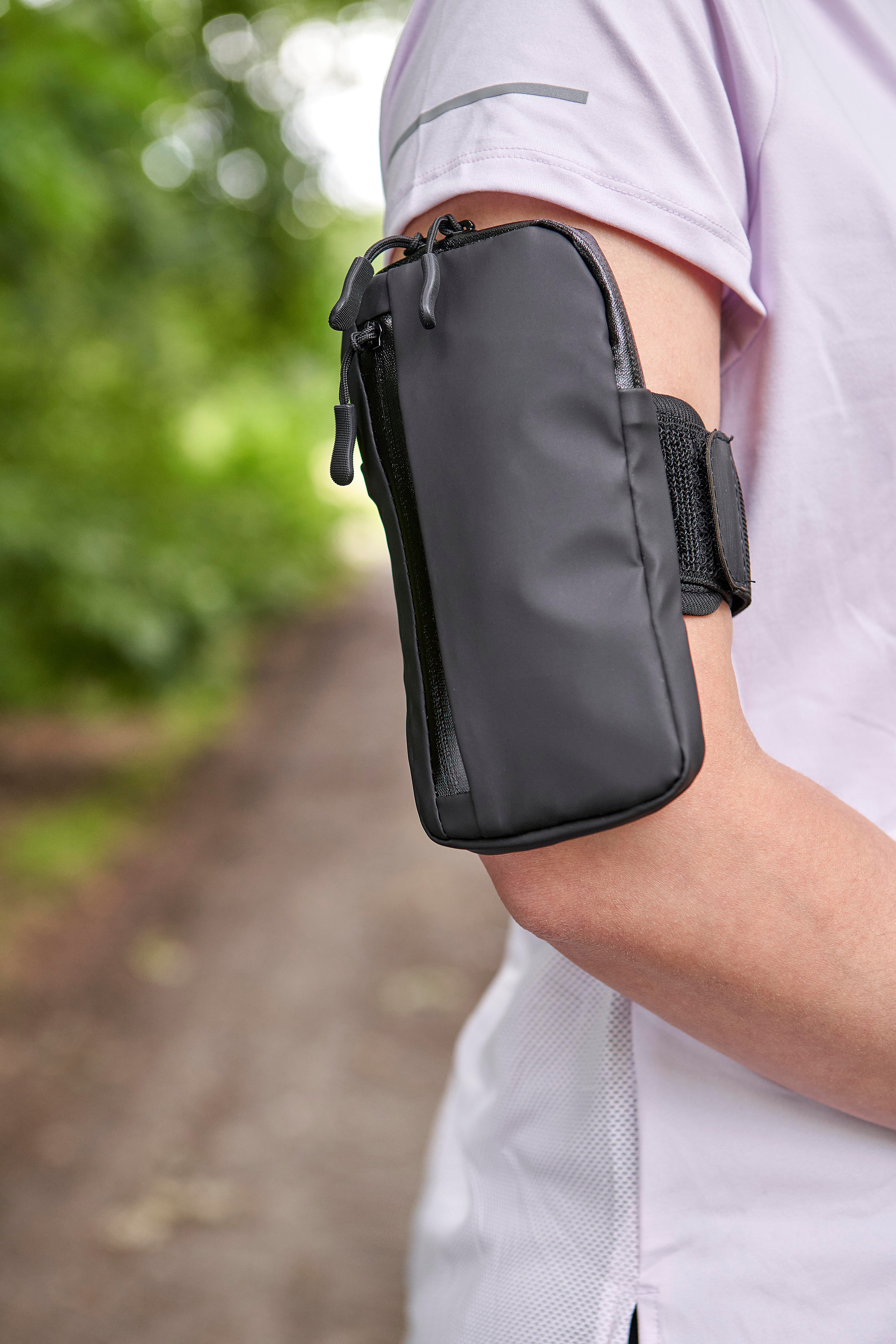 Pochette brassard en PU et polyester Christel