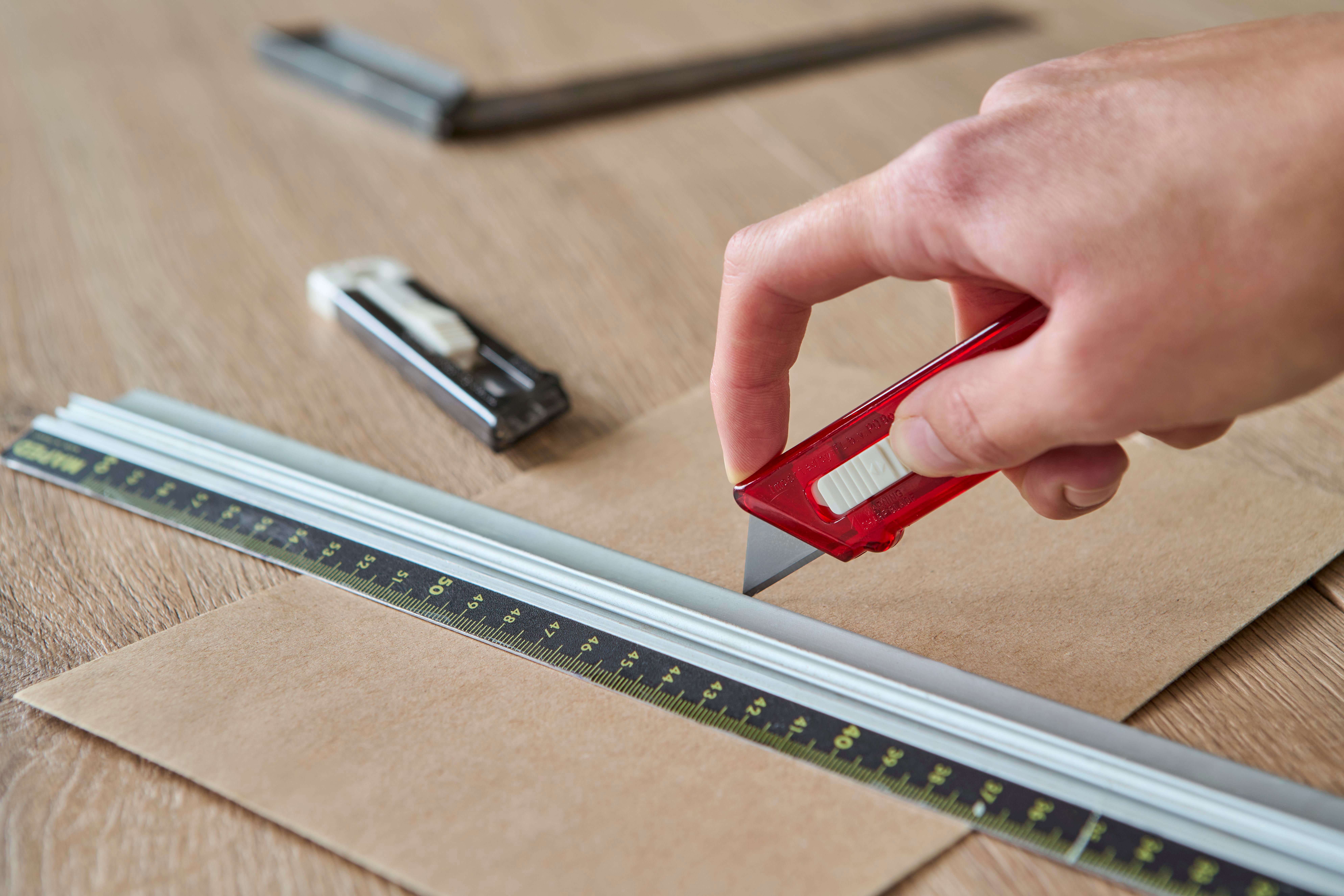 Cutter en plastique translucide Griffin