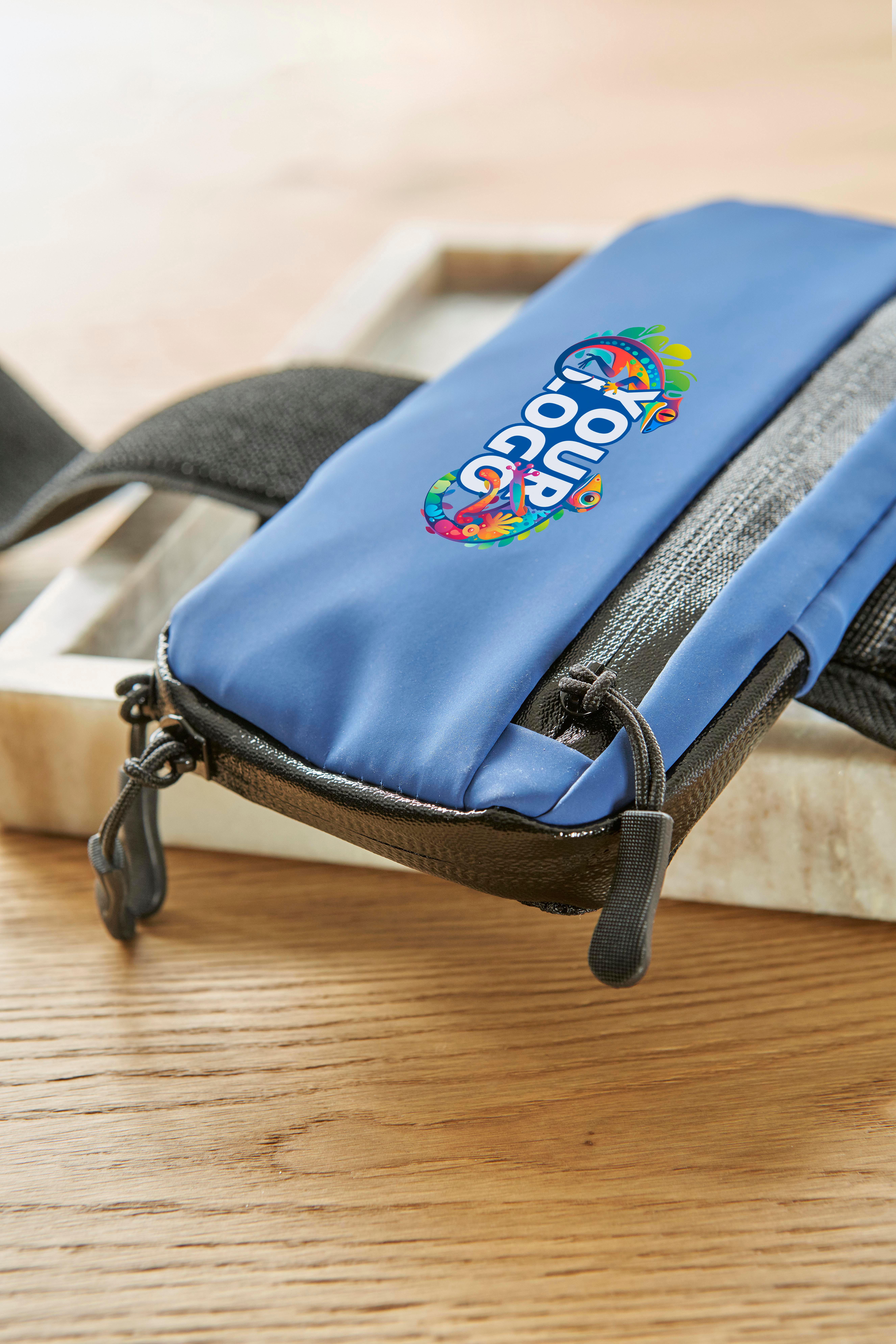 Pochette brassard en PU et polyester Christel