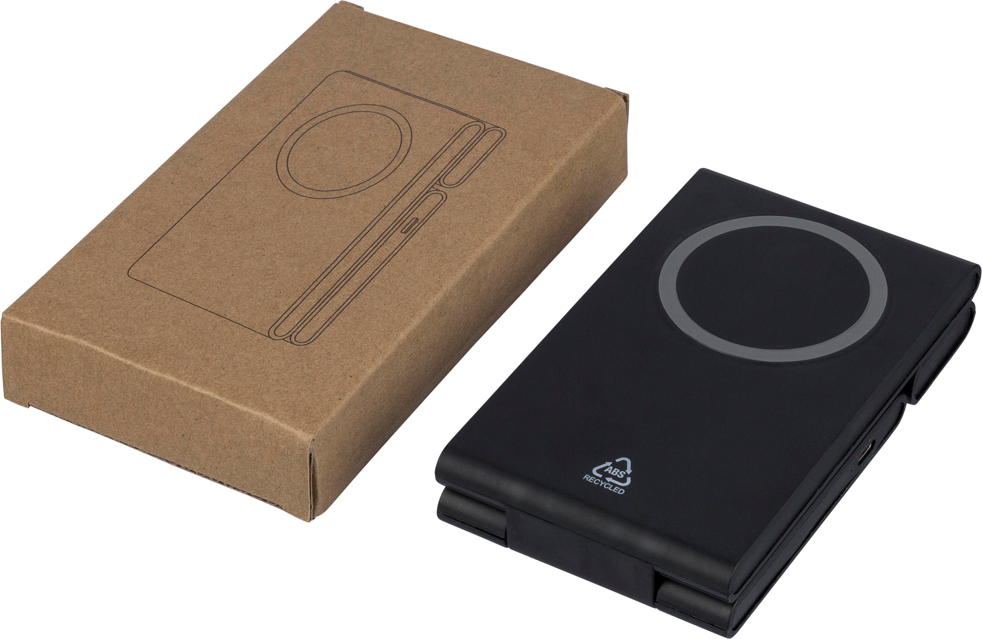 Power bank magnétique sans fil 3 en 1 en ABS recyclé Valerio