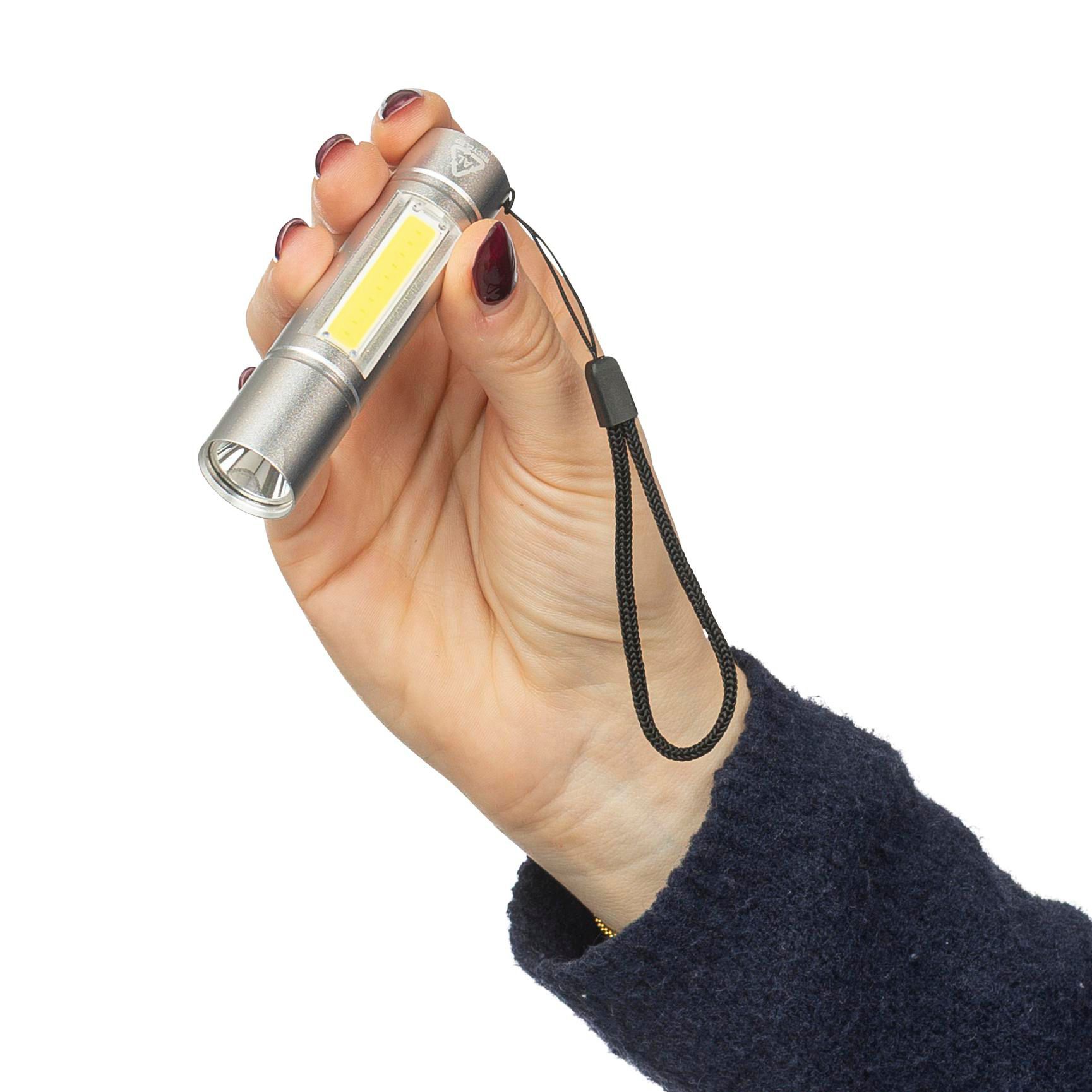 Lampe de poche COB en aluminium recyclé Sami