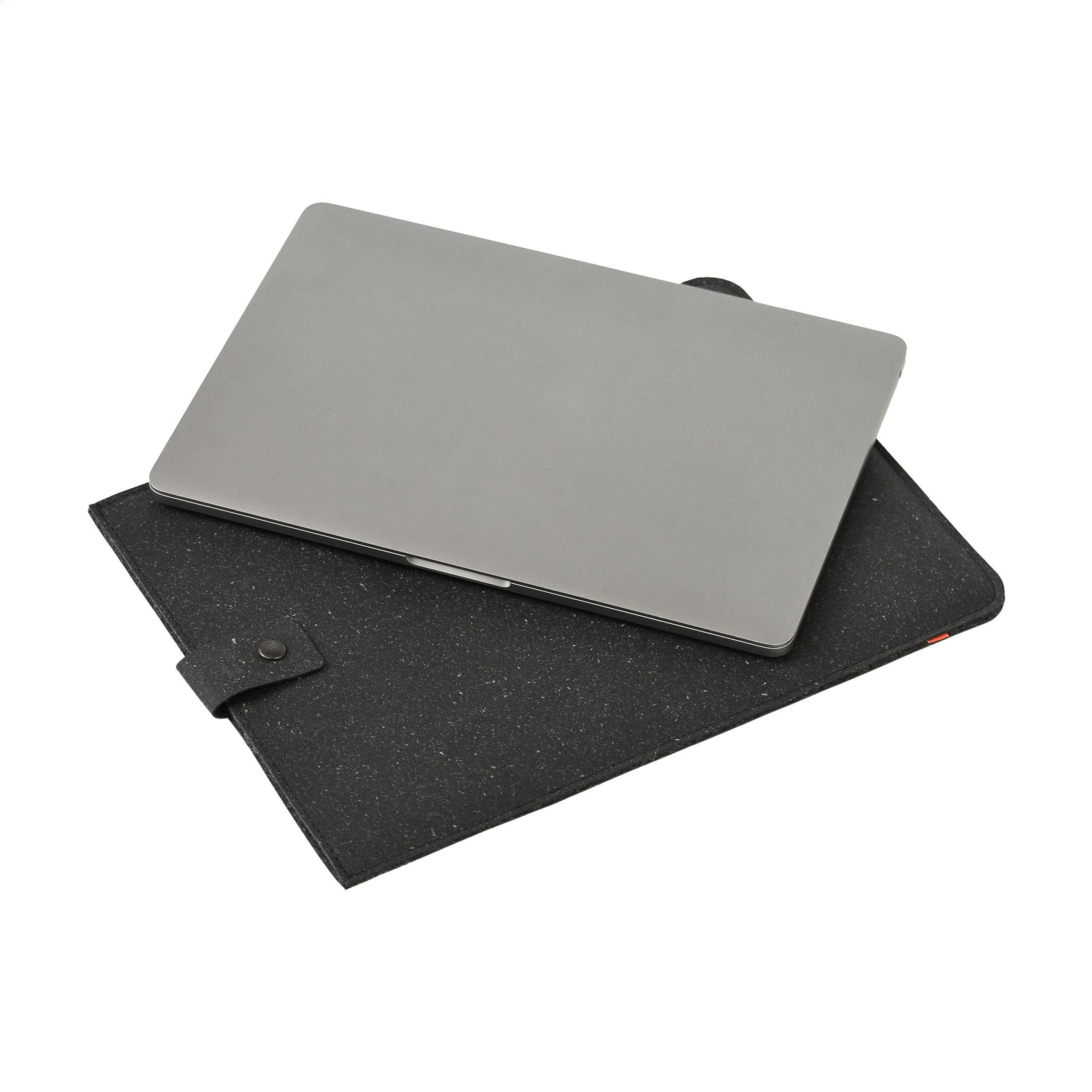Recycled Leather Laptop Sleeve 16"
