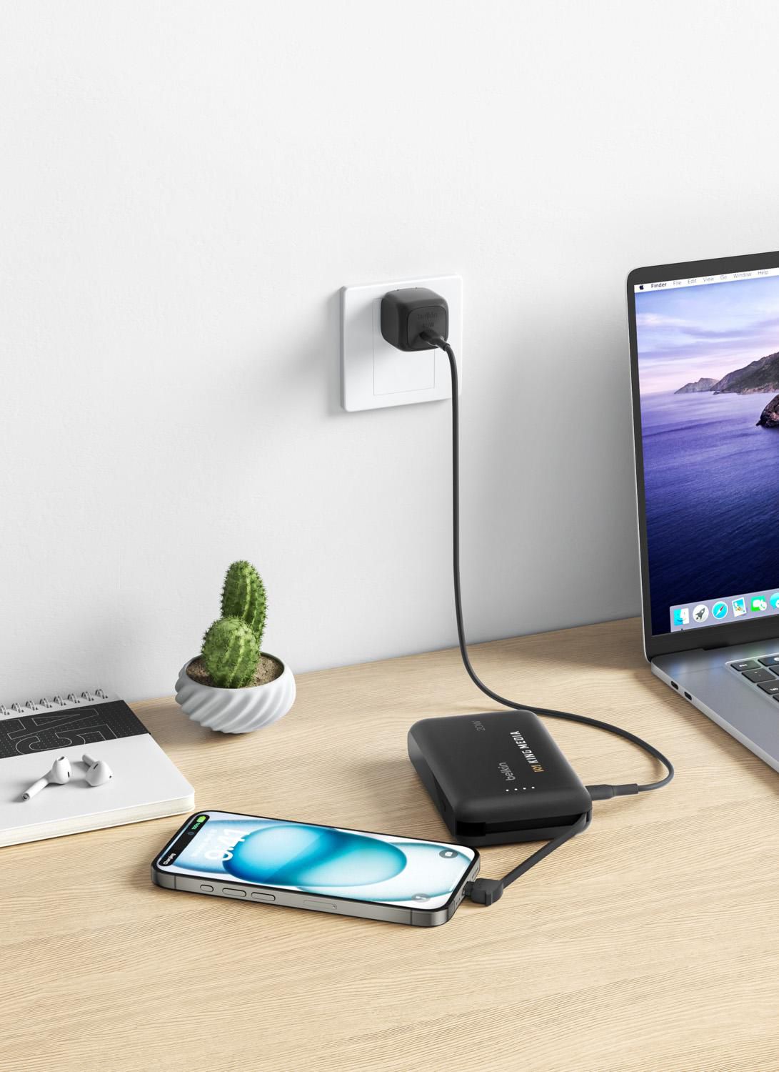 Belkin BoostCharge Power Bank 10K Câble intégré