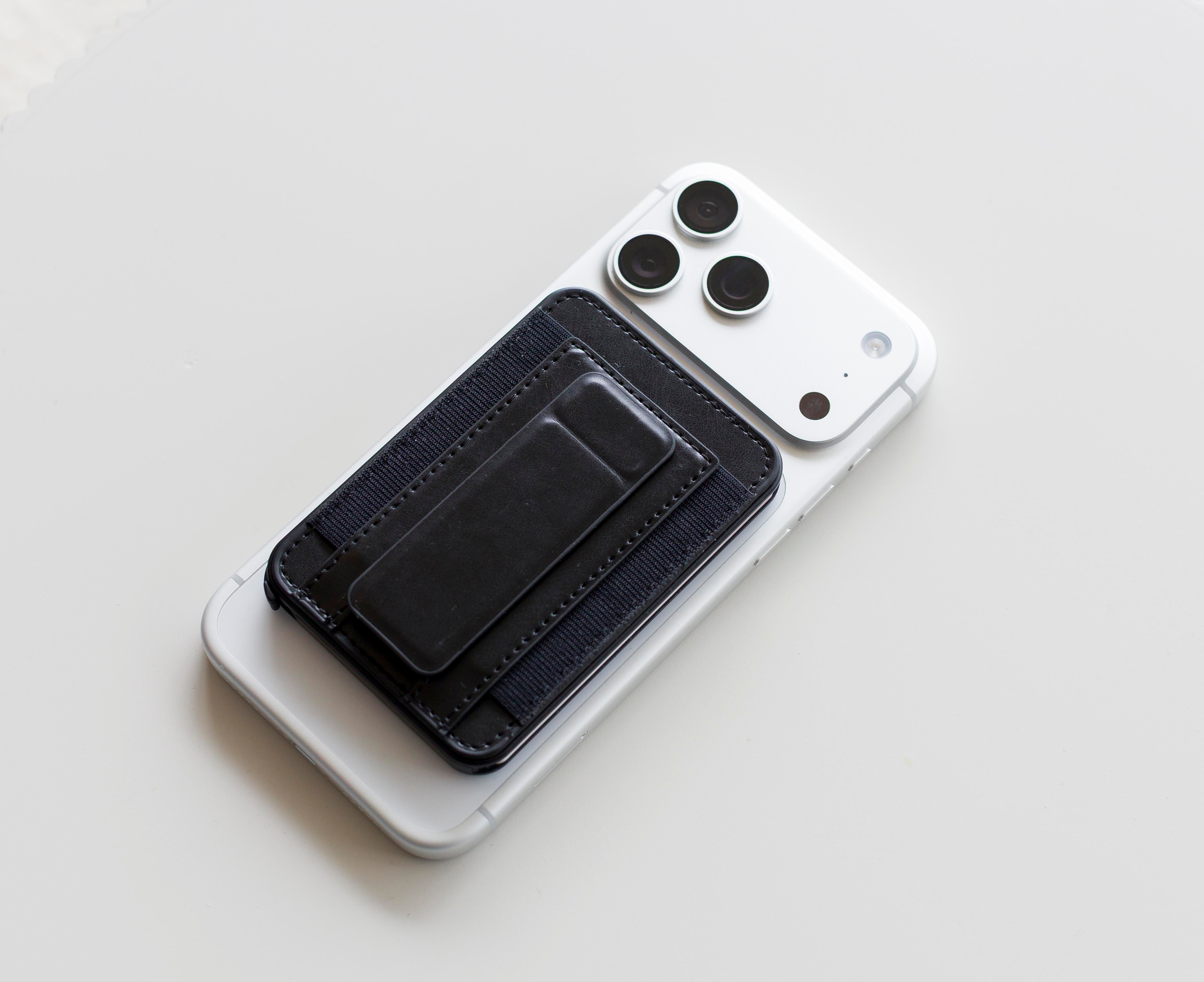 BrandCharger porte-cartes Wally Stand Pro | Recyclé