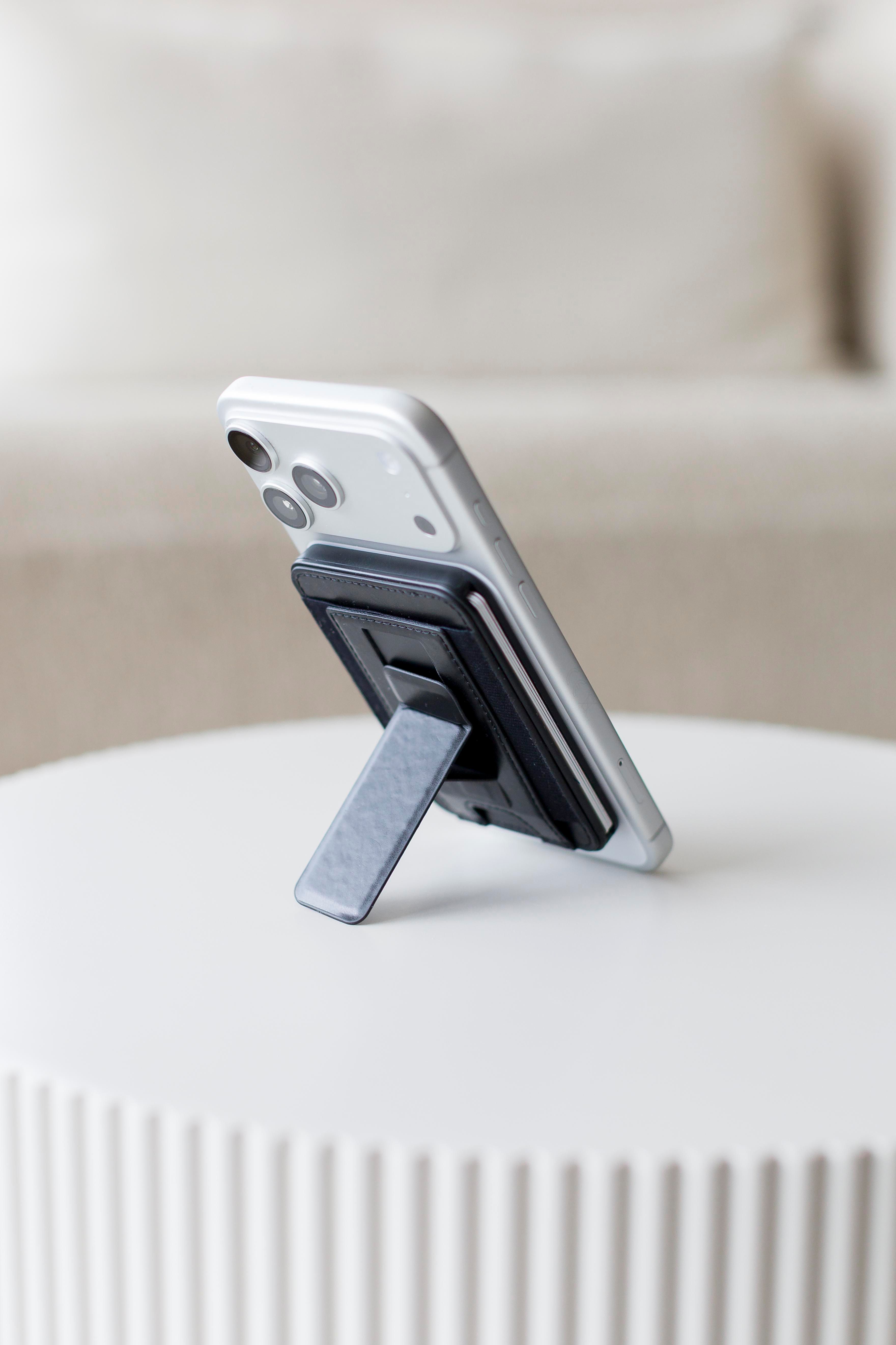 BrandCharger porte-cartes Wally Stand Pro | Recyclé