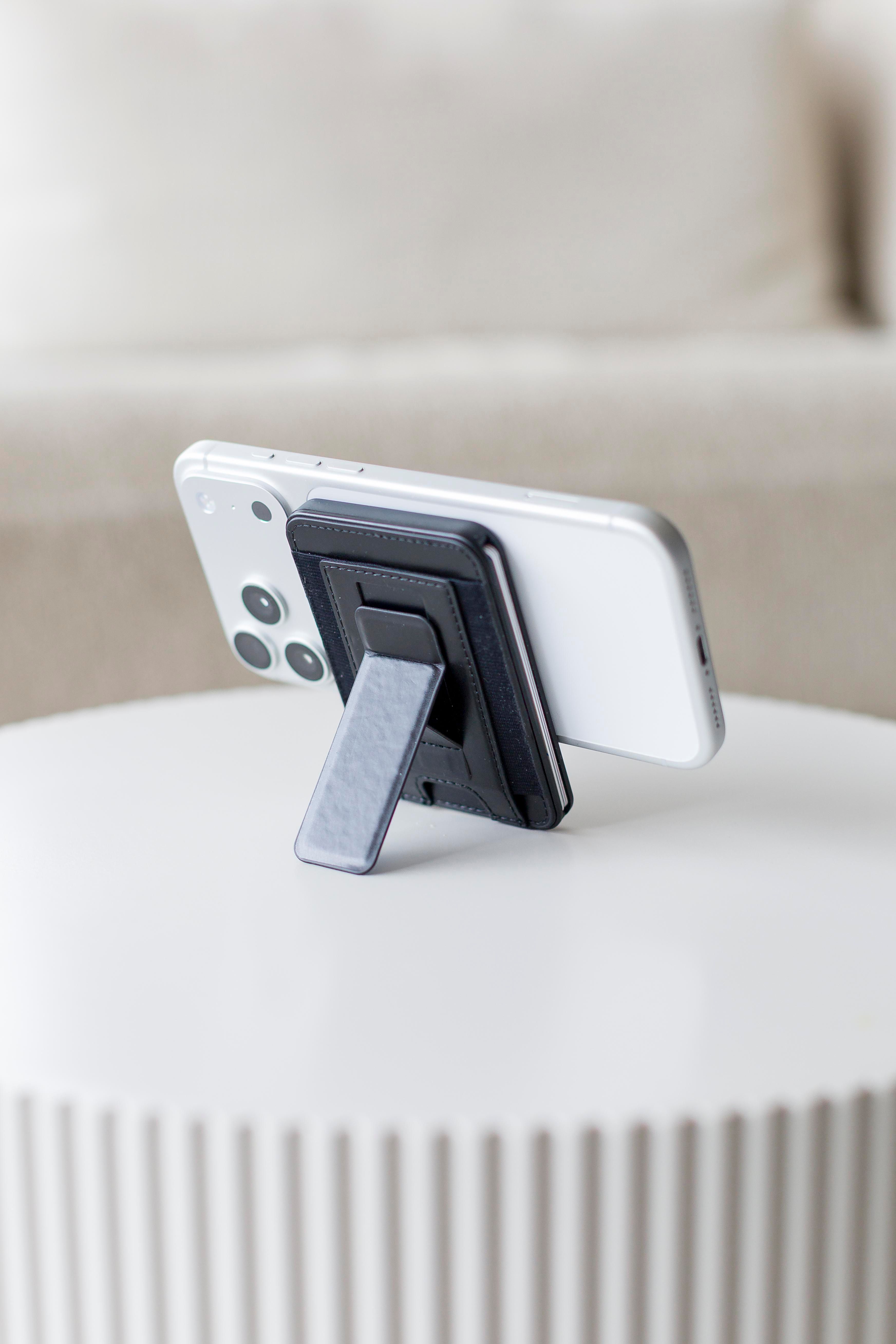 BrandCharger porte-cartes Wally Stand Pro | Recyclé